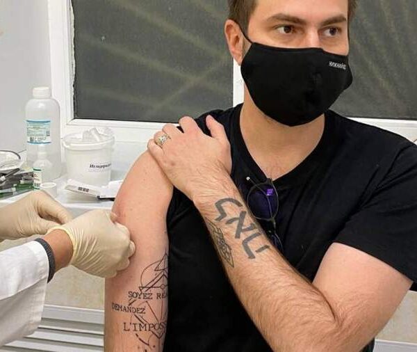 Татуировки нижегородского министра культуры вызвали споры в Сети
